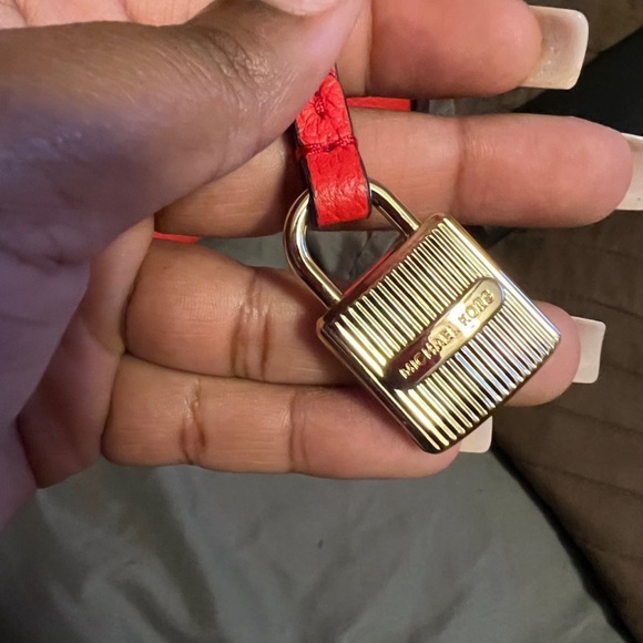 Michael Kors Handbag - Picture 3 of 8